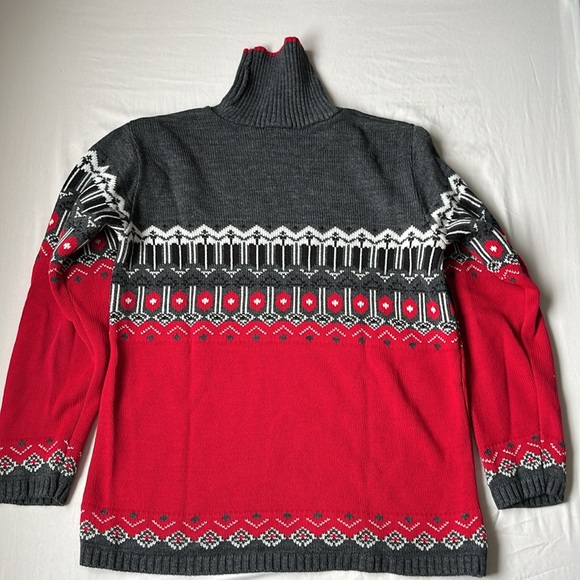 Women’s L red, white, and grey turtleneck sweater - Picture 2 of 6